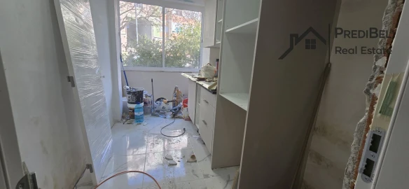 Apartamento T3 para Venda em Falagueira-Venda Nova