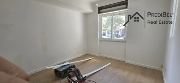 Apartamento T3 para Venda em Falagueira-Venda Nova