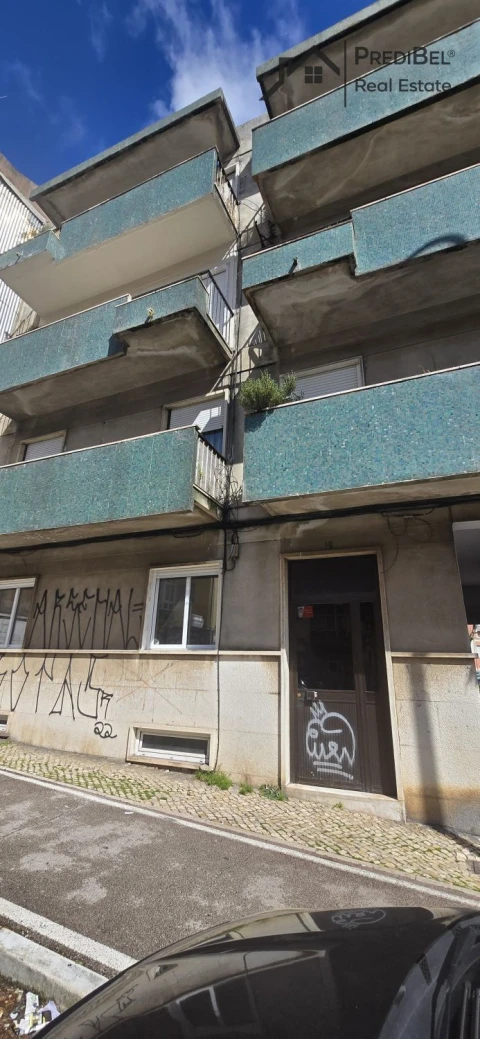 Apartamento T3 para Venda em Falagueira-Venda Nova