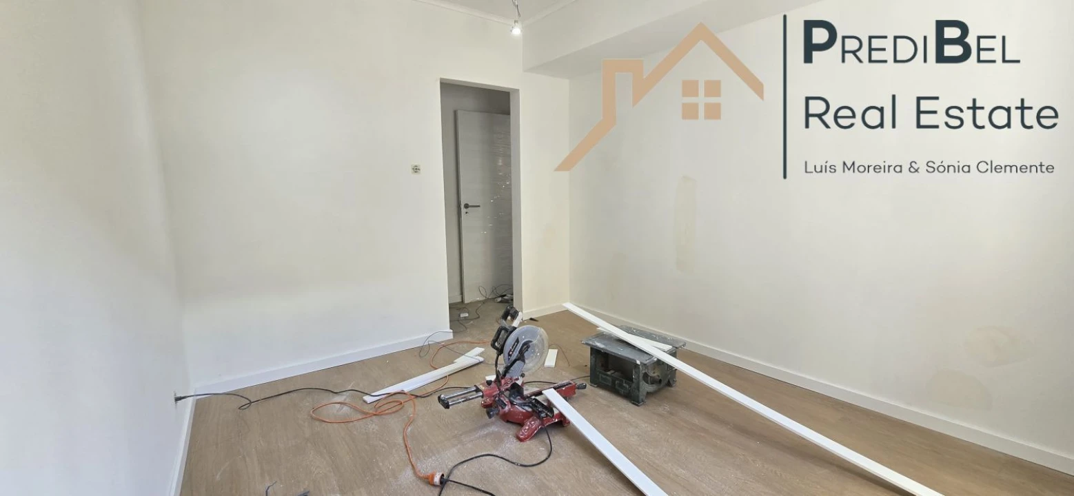 Apartamento T3 para Venda em Falagueira-Venda Nova Foto 11