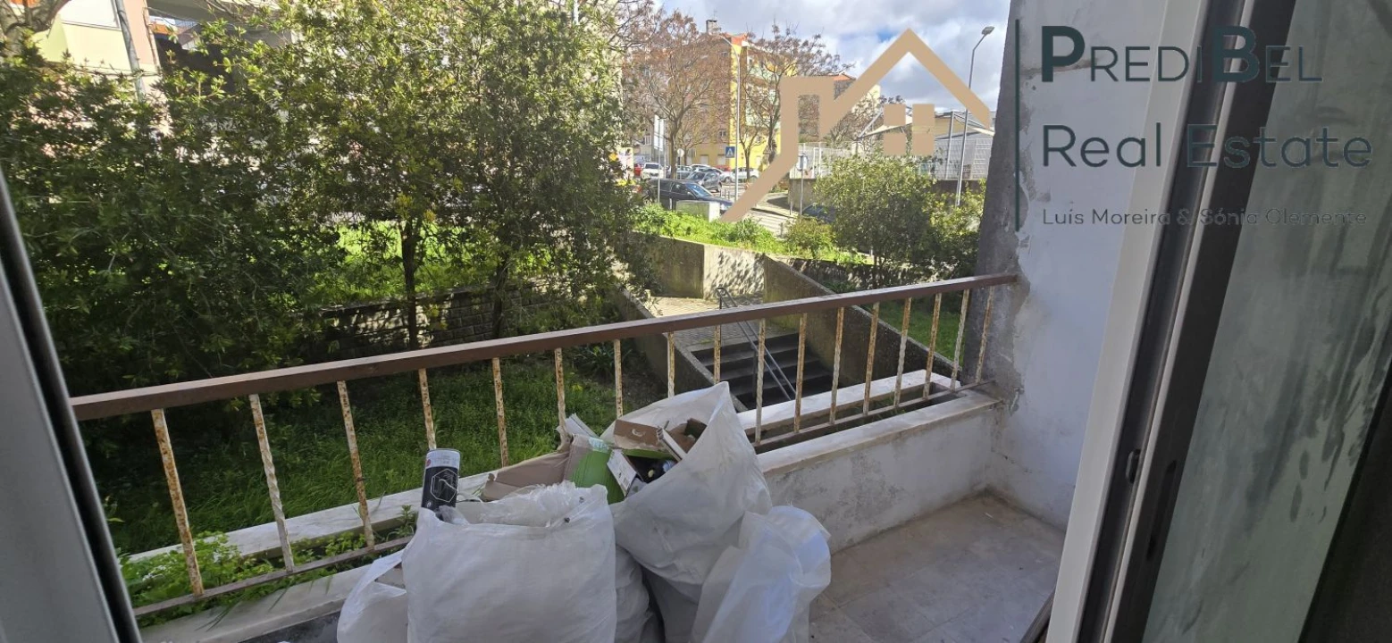 Apartamento T3 para Venda em Falagueira-Venda Nova Foto 9