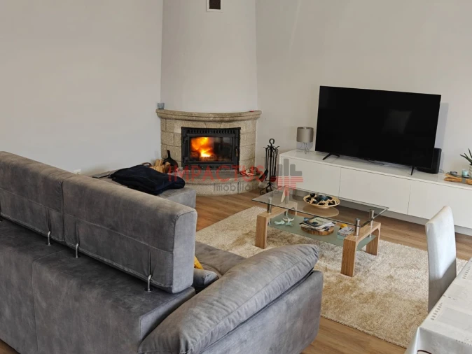 Apartamento T3 para Venda em Astromil Foto 3