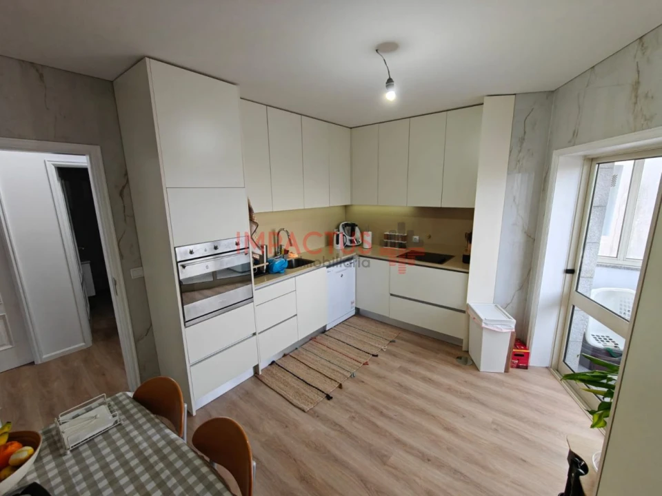 Apartamento T3 para Venda em Astromil Foto 5