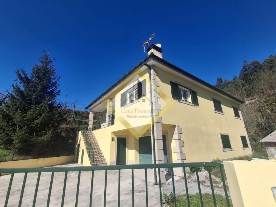 Moradia T3 para Venda em Freixo de Cima e de Baixo Foto 29