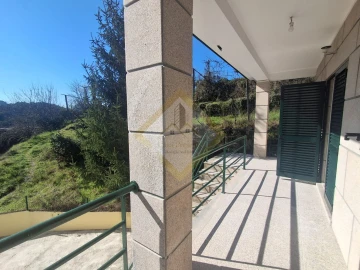 Moradia T3 para Venda em Freixo de Cima e de Baixo