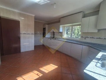 Moradia T3 para Venda em Freixo de Cima e de Baixo