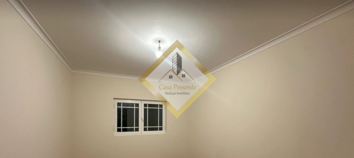 Moradia T3 para Venda em Freixo de Cima e de Baixo Foto 4