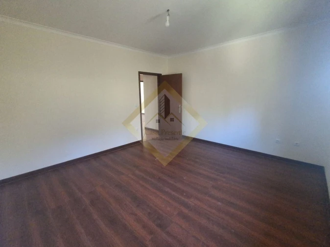 Moradia T3 para Venda em Freixo de Cima e de Baixo Foto 10