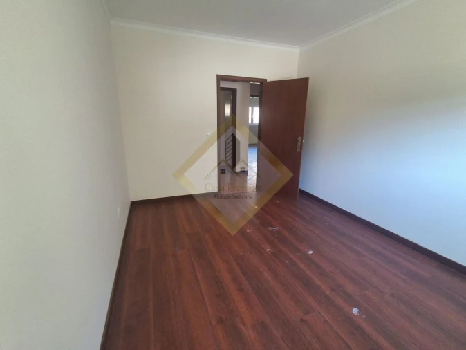 Moradia T3 para Venda em Freixo de Cima e de Baixo Foto 15