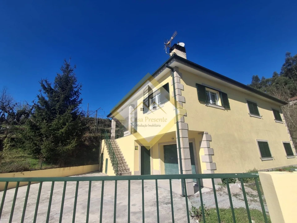 Moradia T3 para Venda em Freixo de Cima e de Baixo Foto 30
