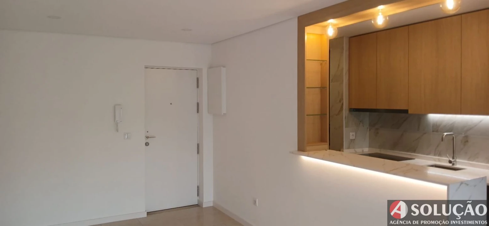 Apartamento T2 para Arrendamento em Azurem Foto 1