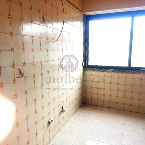 Apartamento T2 para Venda em Algueirão-Mem Martins Foto 8