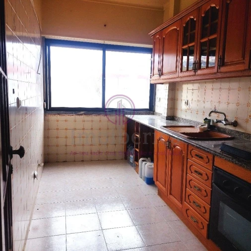 Apartamento T2 para Venda em Algueirão-Mem Martins Foto 2