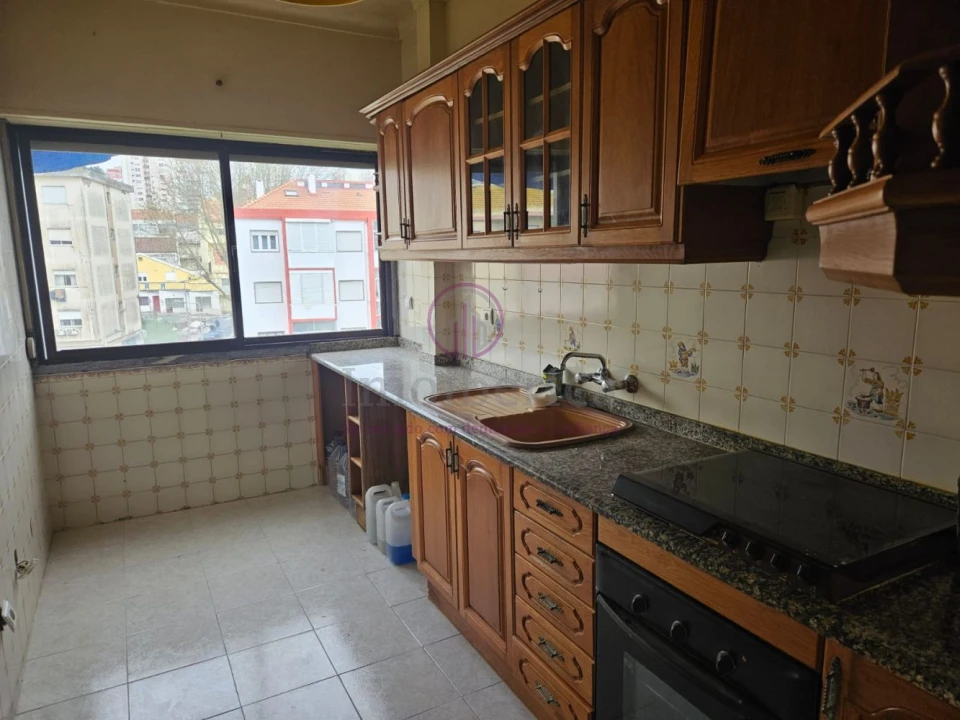 Apartamento T2 para Venda em Algueirão-Mem Martins Foto 6