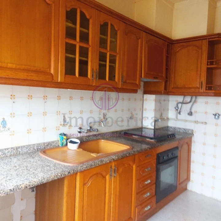 Apartamento T2 para Venda em Algueirão-Mem Martins Foto 5