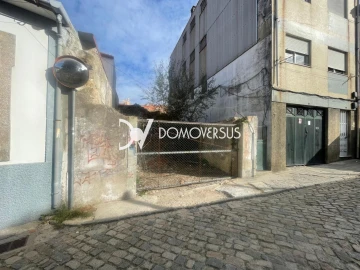 Terreno para Venda em Mafamude e Vilar do Paraíso