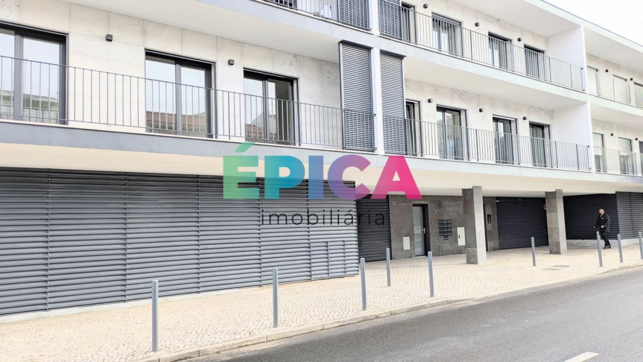Apartamento T4 para Venda em Póvoa de Santo Adrião e Olival Basto Foto 48