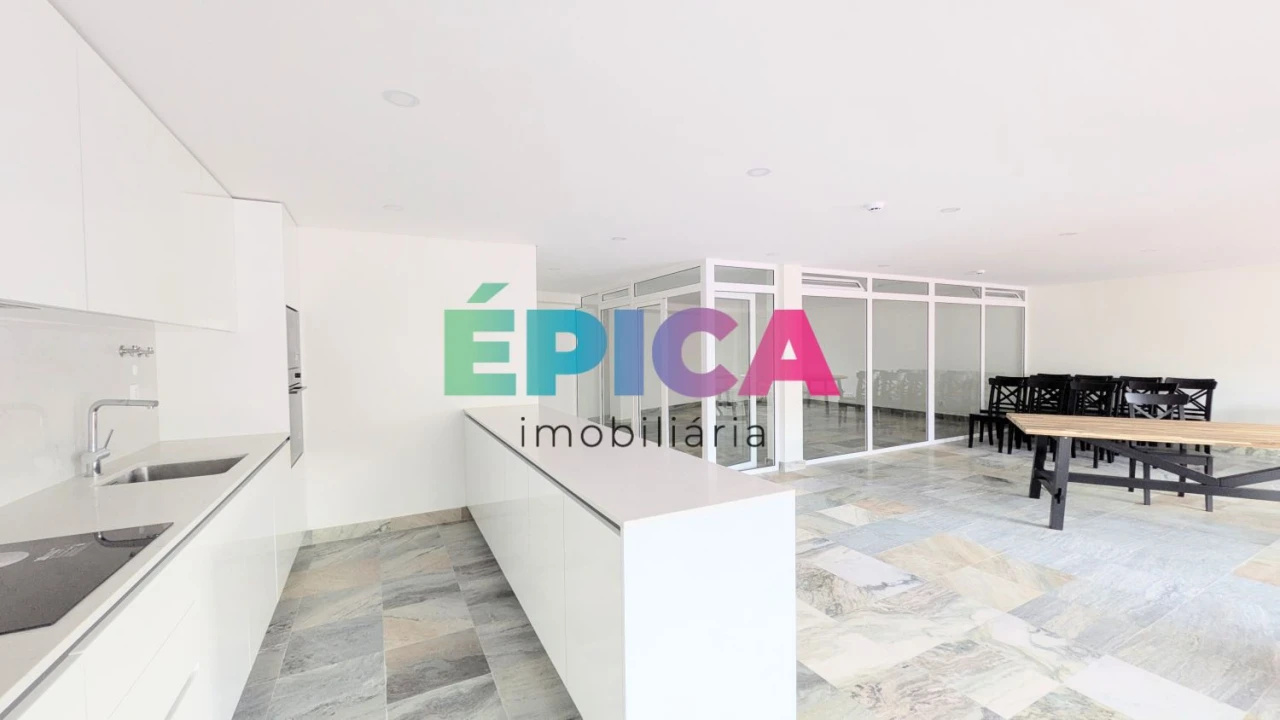 Apartamento T4 para Venda em Póvoa de Santo Adrião e Olival Basto Foto 42