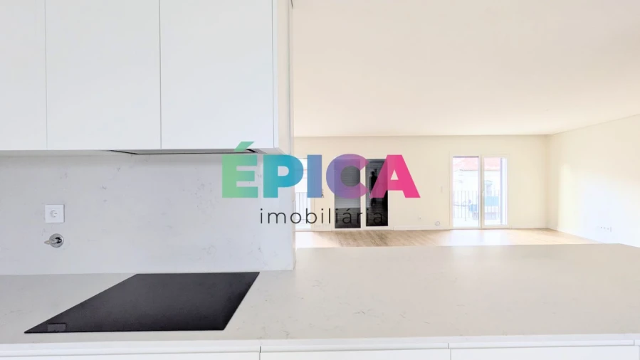 Apartamento T4 para Venda em Póvoa de Santo Adrião e Olival Basto Foto 9