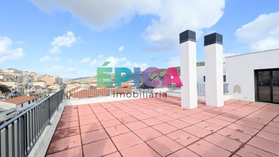 Apartamento T4 para Venda em Póvoa de Santo Adrião e Olival Basto Foto 32