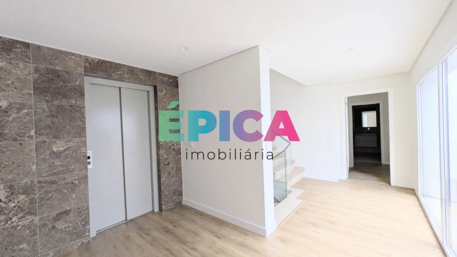 Apartamento T4 para Venda em Póvoa de Santo Adrião e Olival Basto Foto 20