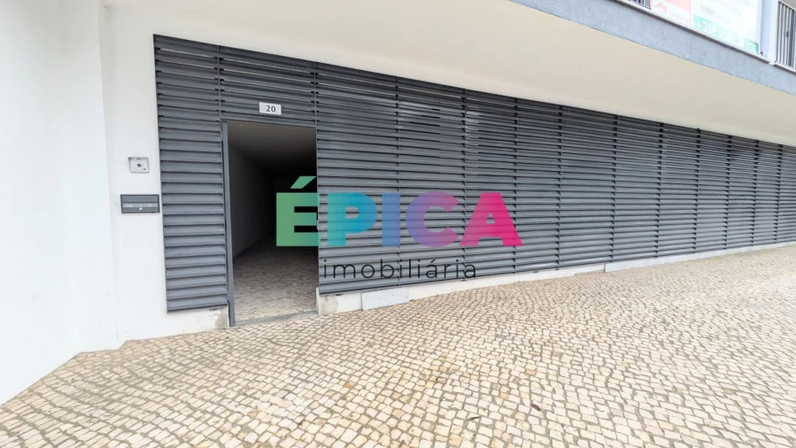 Apartamento T4 para Venda em Póvoa de Santo Adrião e Olival Basto Foto 44