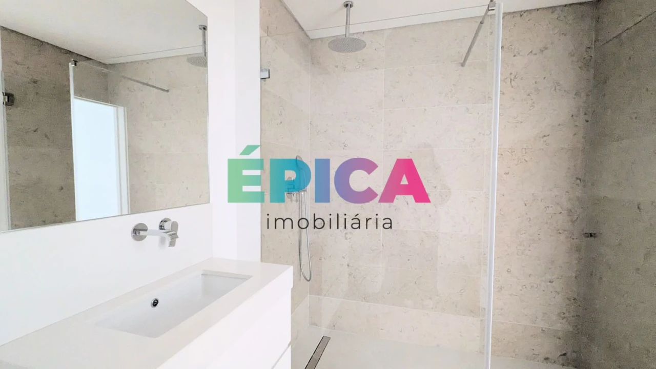 Apartamento T4 para Venda em Póvoa de Santo Adrião e Olival Basto Foto 28