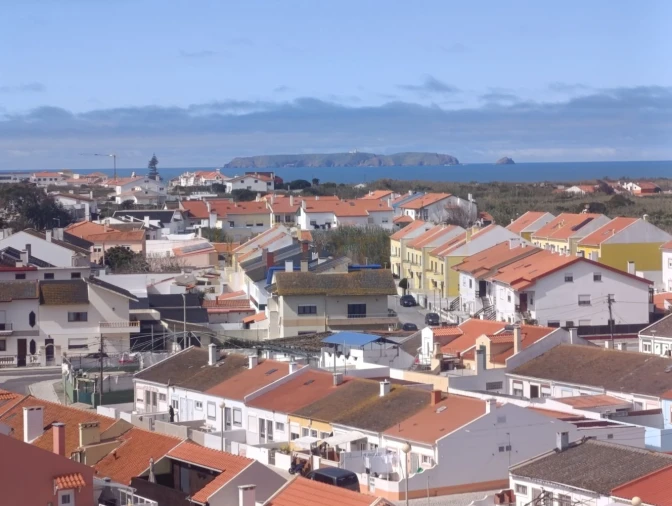 Apartamento T2 para Venda em Peniche Foto 2