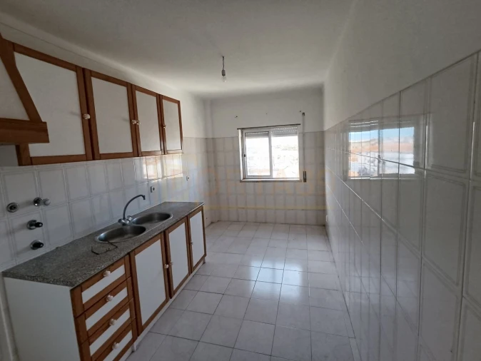 Apartamento T2 para Venda em Peniche Foto 8
