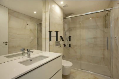 Apartamento T0 para Venda em Sesimbra (Santiago)