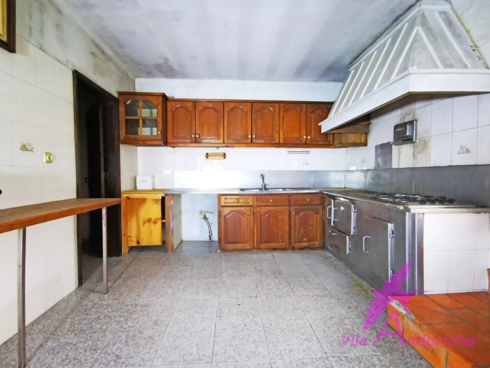 Moradia T4 para Venda em Geraz do Lima (Santa Maria, Santa Leocádia, Moreira), Deão Foto 13