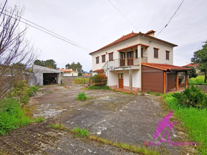 Moradia T4 para Venda em Geraz do Lima (Santa Maria, Santa Leocádia, Moreira), Deão Foto 2
