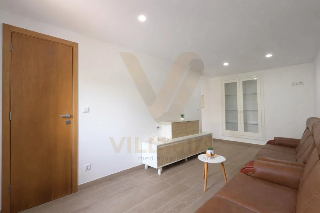 Moradia T2 para Venda em Cabração e Moreira do Lima Foto 9