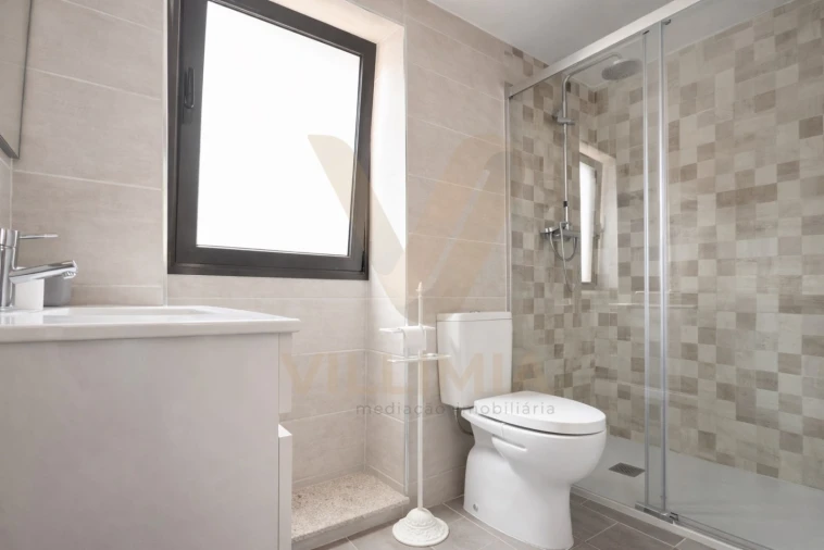 Moradia T2 para Venda em Cabração e Moreira do Lima Foto 17