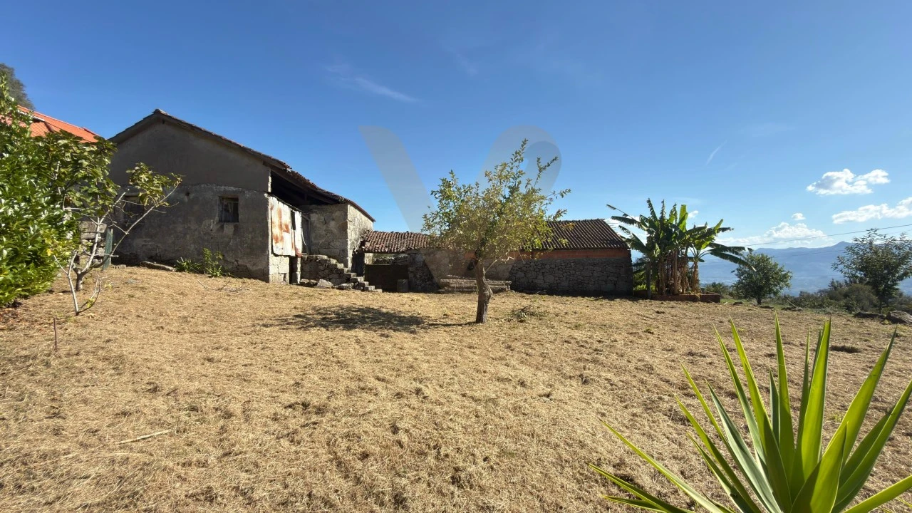 Moradia T3 para Venda em Padreiro (Salvador e Santa Cristina) Foto 18