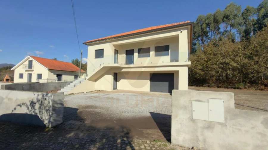 Moradia T4 para Venda em Subportela, Deocriste e Portela Susã Foto 2