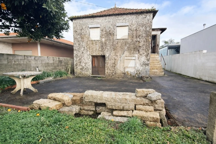 Moradia T3 para Venda em Geraz do Lima (Santa Maria, Santa Leocádia, Moreira), Deão Foto 2