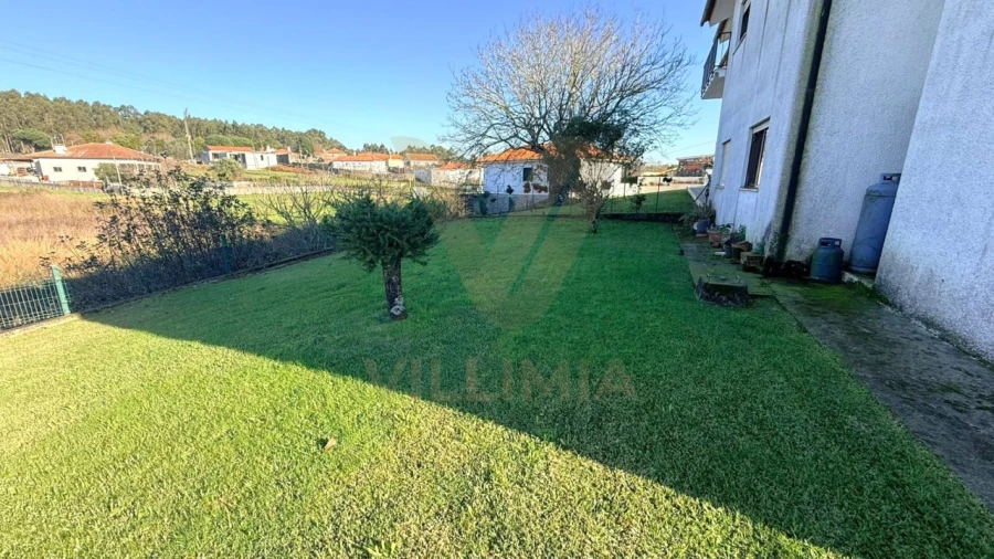 Moradia T3 para Venda em Chafe Foto 21