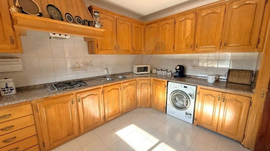 Moradia T3 para Venda em Chafe Foto 6