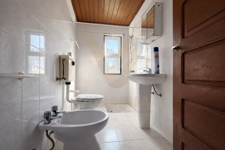 Moradia T3 para Venda em Beiral do Lima Foto 11