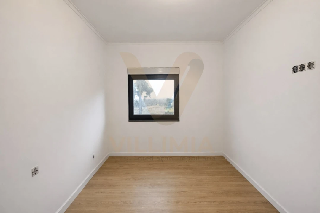 Moradia T3 para Venda em Barroselas e Carvoeiro Foto 7