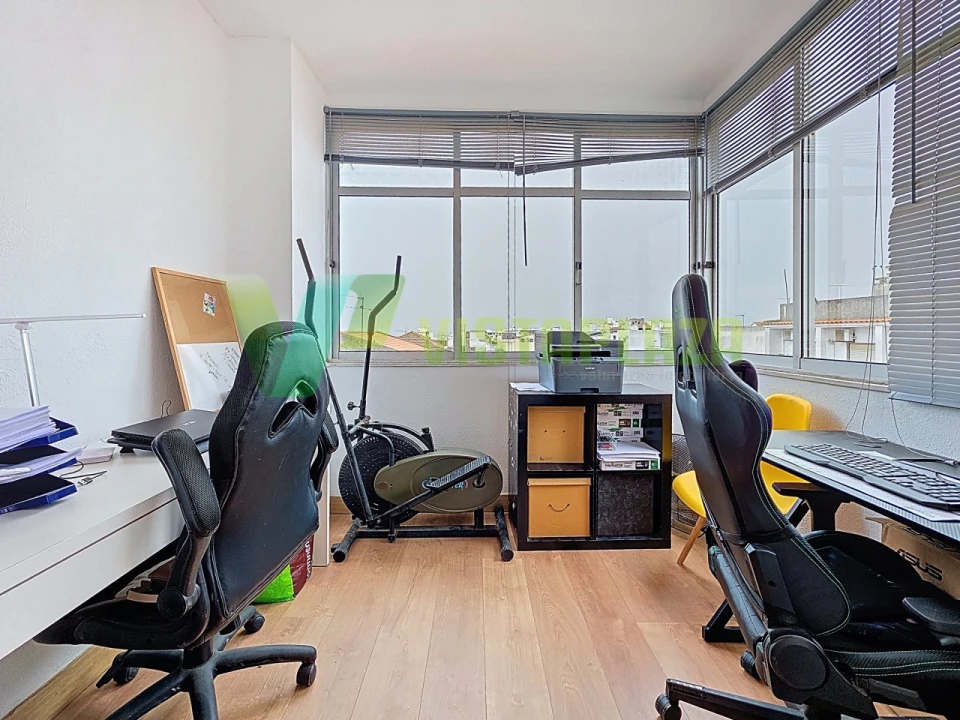 Apartamento T3 para Venda em Portimão Foto 24