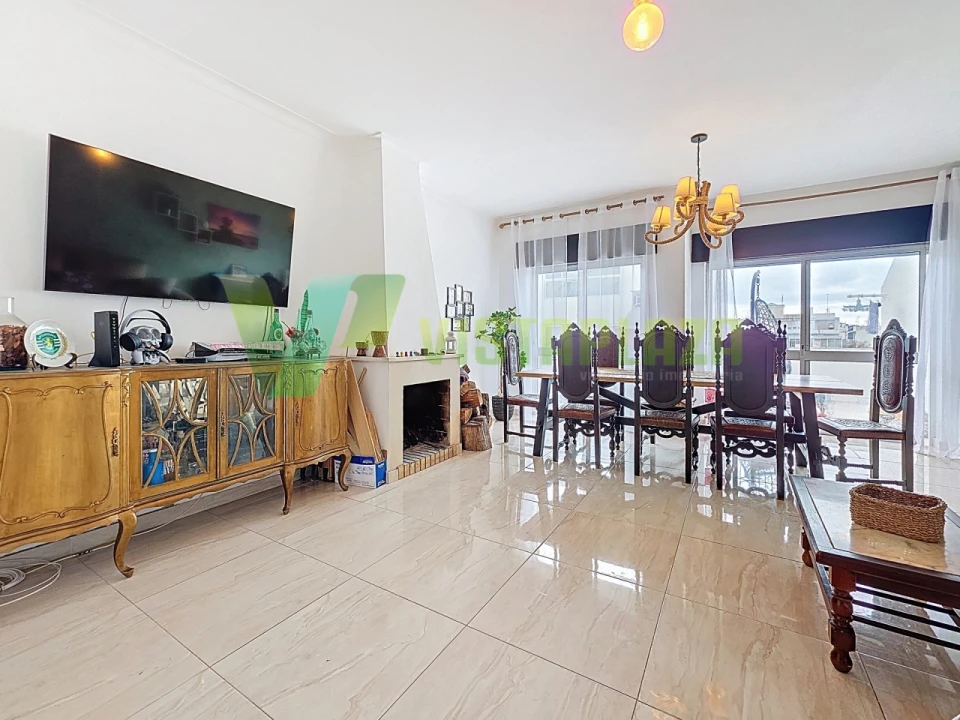 Apartamento T3 para Venda em Portimão Foto 2