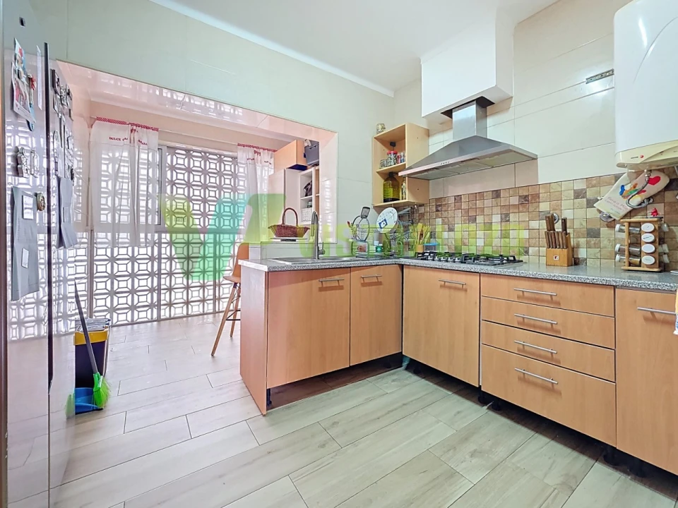 Apartamento T3 para Venda em Portimão Foto 9