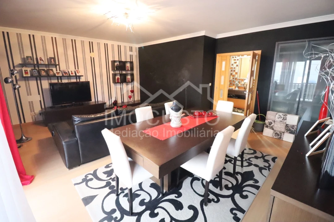 Apartamento T3 para Venda em Vila Real de Santo Antonio Foto 1