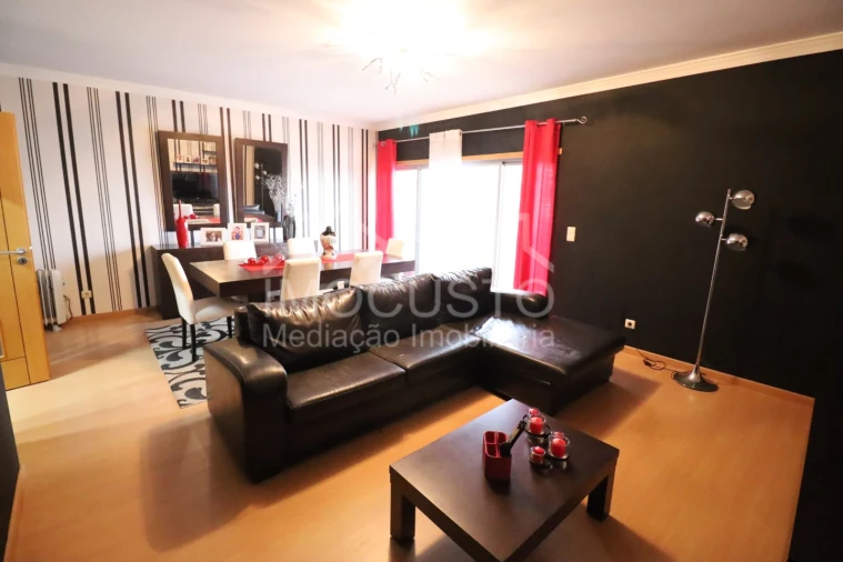 Apartamento T3 para Venda em Vila Real de Santo Antonio Foto 3