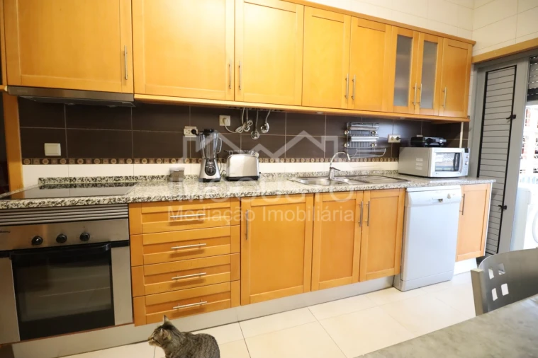 Apartamento T3 para Venda em Vila Real de Santo Antonio Foto 8