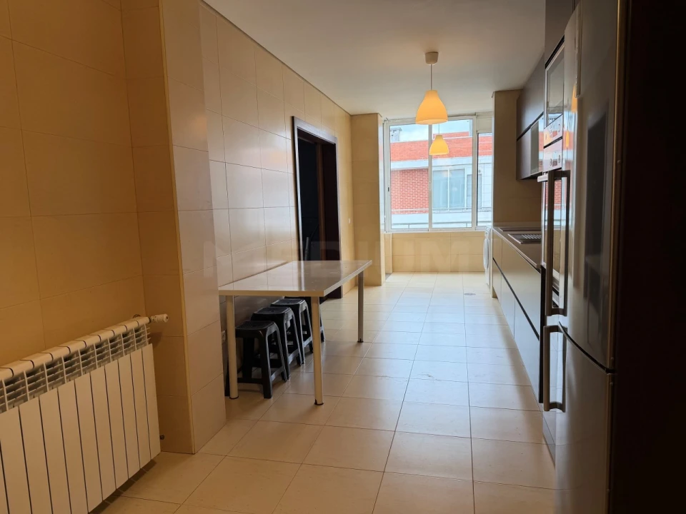 Apartamento T4 para Venda em Vila Nova de Famalicão e Calendário Foto 8