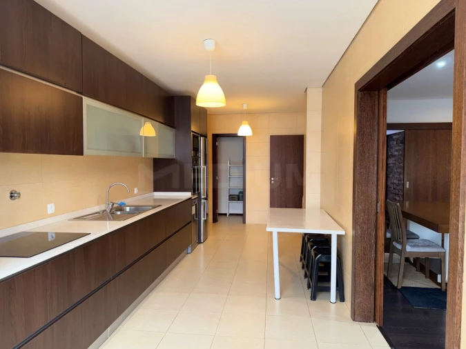 Apartamento T4 para Venda em Vila Nova de Famalicão e Calendário Foto 11