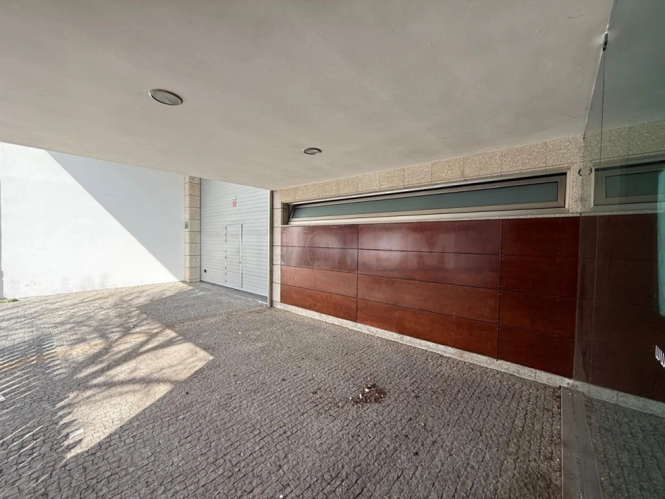 Armazém para Arrendamento em Vila Nova de Famalicão e Calendário Foto 2